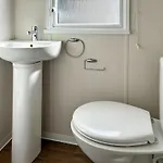 Holiday home Cedarwood 30 - Uk51140