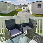 Holiday home Cedarwood 30 - Uk51140 *