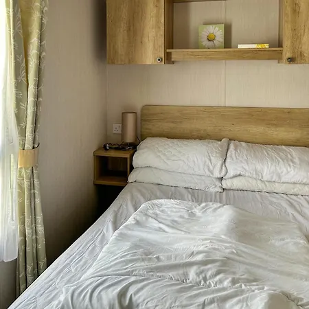 Cedarwood 30 - Uk51140 Pickering